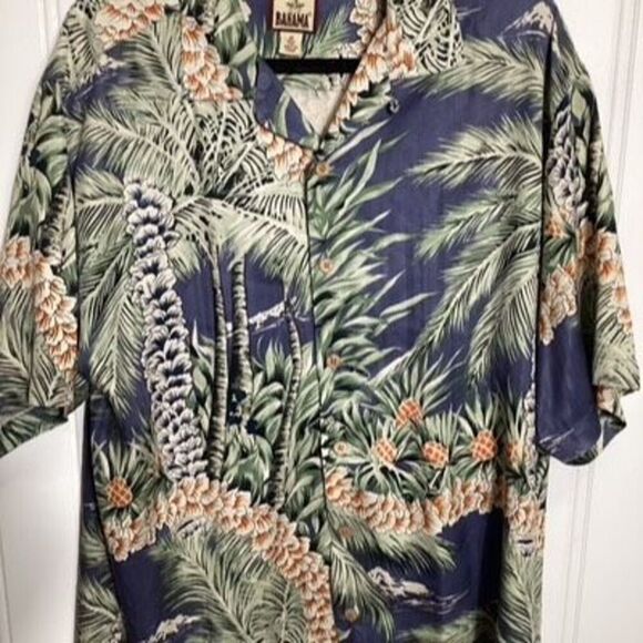 Tommy Bahama 100% Silk Hawaiian Button Down Shirt Sz M - Picture 1 of 7